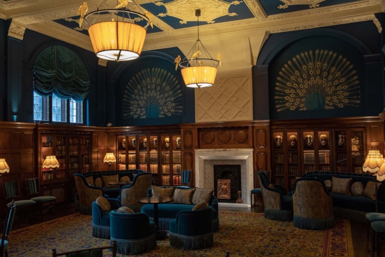 The L'Oscar Hotel library 7